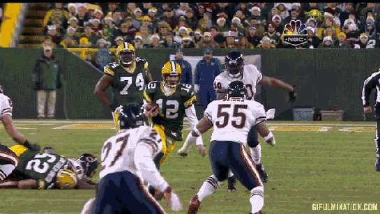AARON RODGERS JUKE