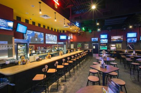 Buffalo-Wild-Wings-Bar